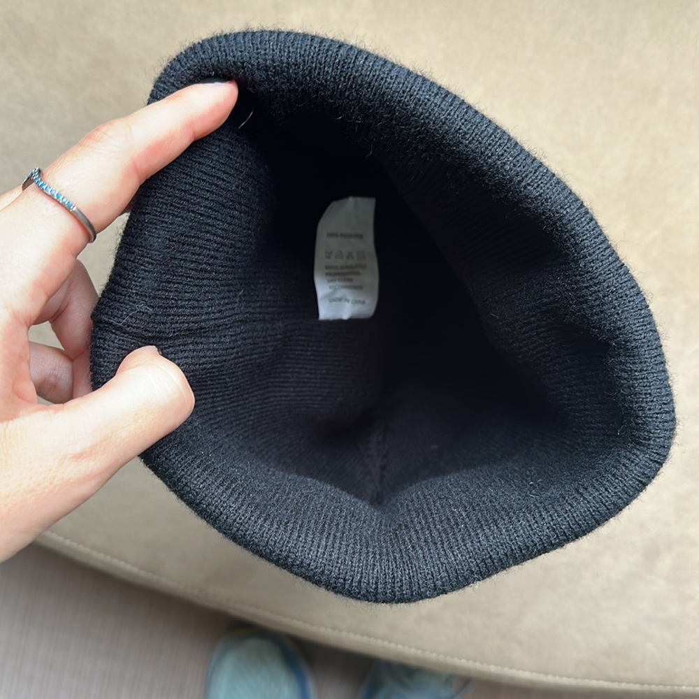 Roblox Black Beanie🖤